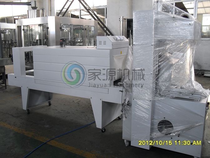 Semi Automatic PE Film Shrink Wrapping Machine 15000 BPH For PET Bottle 2