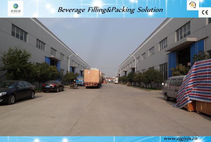 High Efficiency Drinking Water Bottle Filling Machine With 8000 - 10000 B/H 2
