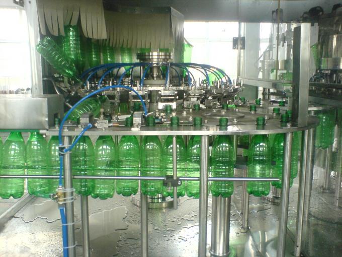 Automatic Glass Bottle Sparkling Water / Soft Drink Filling Machine For PET Bottle 3