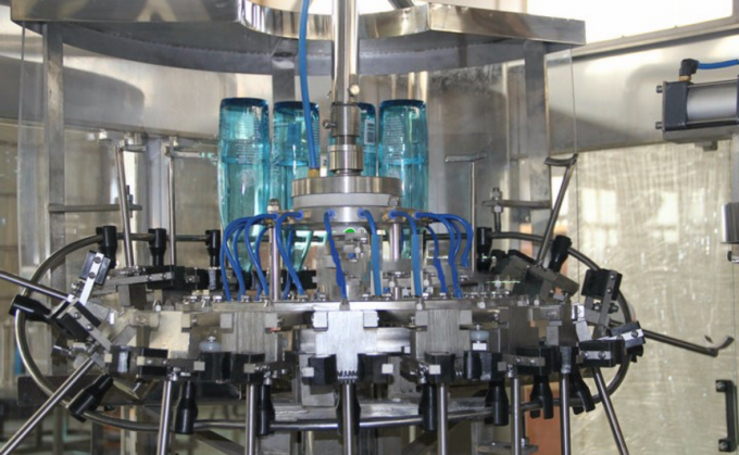 PET Bottle Beverage Filling Machine / Carbonated Drinks Production Lines 3