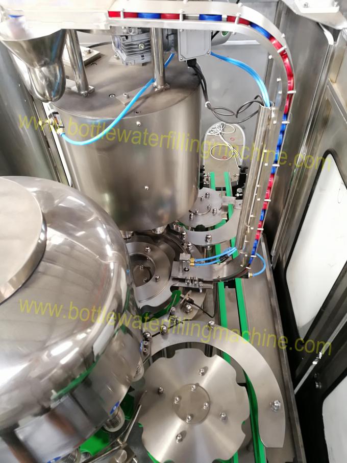 PLC + HMI Control Water Bottle Filling Machine / Automatic Bottle Capper 2