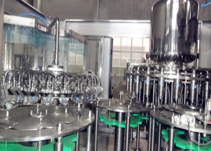 Safe Commercial Bottling Equipment , 2500kg/H Automatic Bottle Filling Machine 1