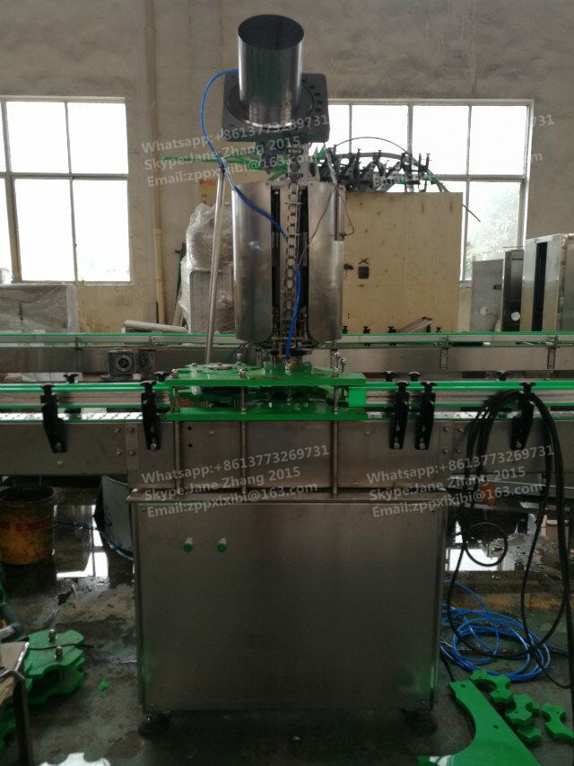 330ml Glass Bottle Carbonated Beverage Filling Machine , 2000 Bottles Per Hour 2
