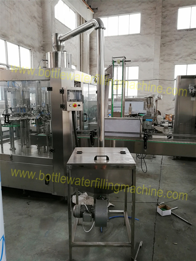 Beverage / Water Bottle Filling Machine With Constant Pressure Filling 2