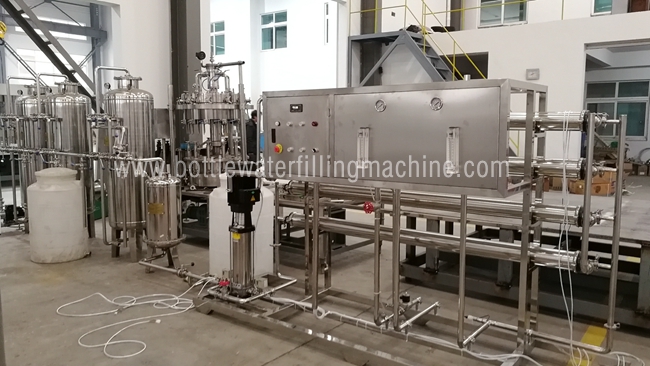 Large Capacity Water Purification Machine , Small Scale Bottle Filling Machine 0