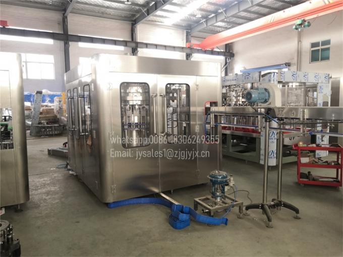 SUS304 Carbonated Drink Filling Machine Sparkling Water 4000 Bottles / Hr 2