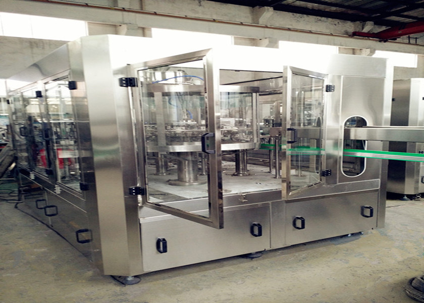 Bottle Packaging Juice Filling Machine , Self Lubricationg System Automatic Liquid Filling Machine