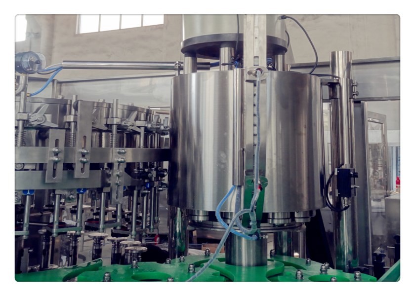 Easy Operated Automatic Bottle Filling Machine Maintain Juice Processing Machinery