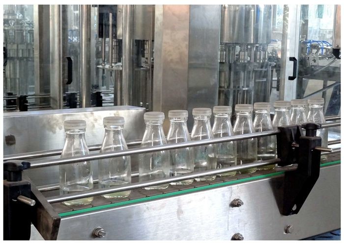 Professional 6000BPH Glass Bottle Filling Machine , One Year Warranty
