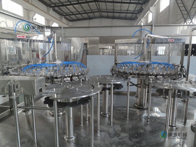 50HZ / 3 PHASE Carbonated Drink Filling Machine For 500ml Sparkling Water