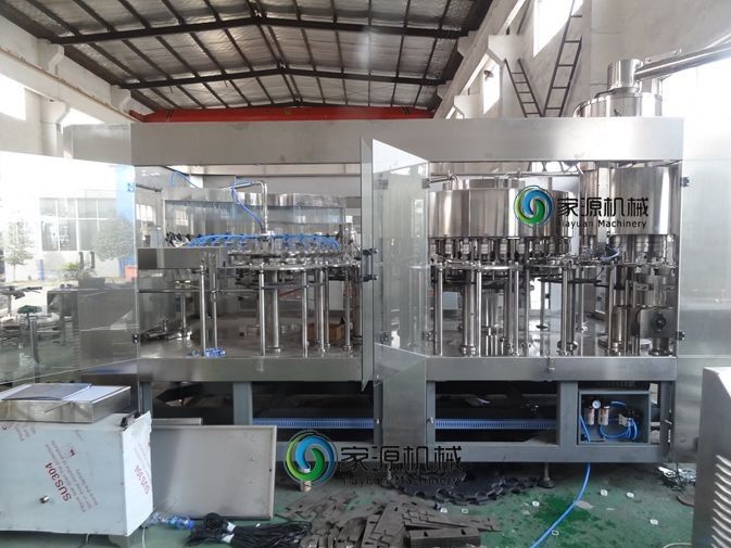 5500kg 6.57kw Pure Water Bottle Filling Machine 4000-10000bph Capacity 1